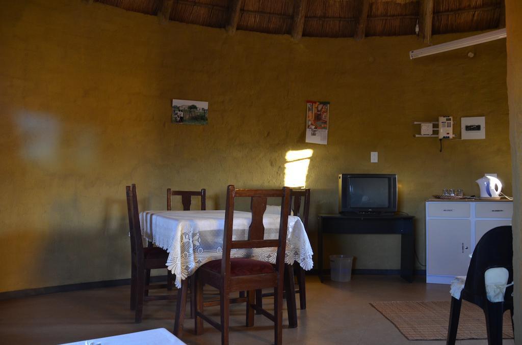 Bama Lodge Rietfontein Ngoại thất bức ảnh