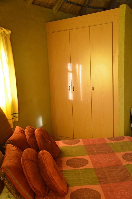 Bama Lodge Rietfontein Phòng bức ảnh