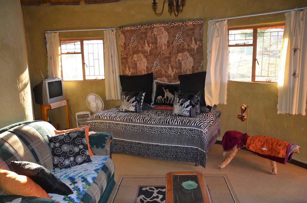 Bama Lodge Rietfontein Phòng bức ảnh