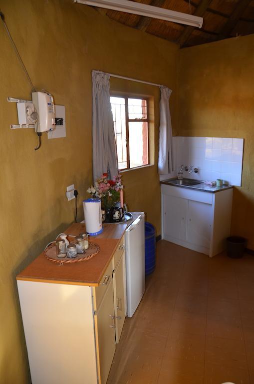 Bama Lodge Rietfontein Ngoại thất bức ảnh